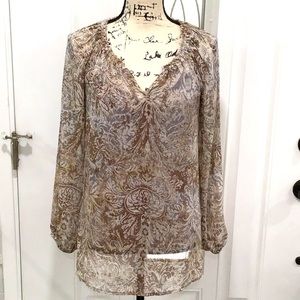 🆕 LIZ CLAIBORNE Paisley Print Split crew Neck Long Sleeves Top In Smokey Taupe